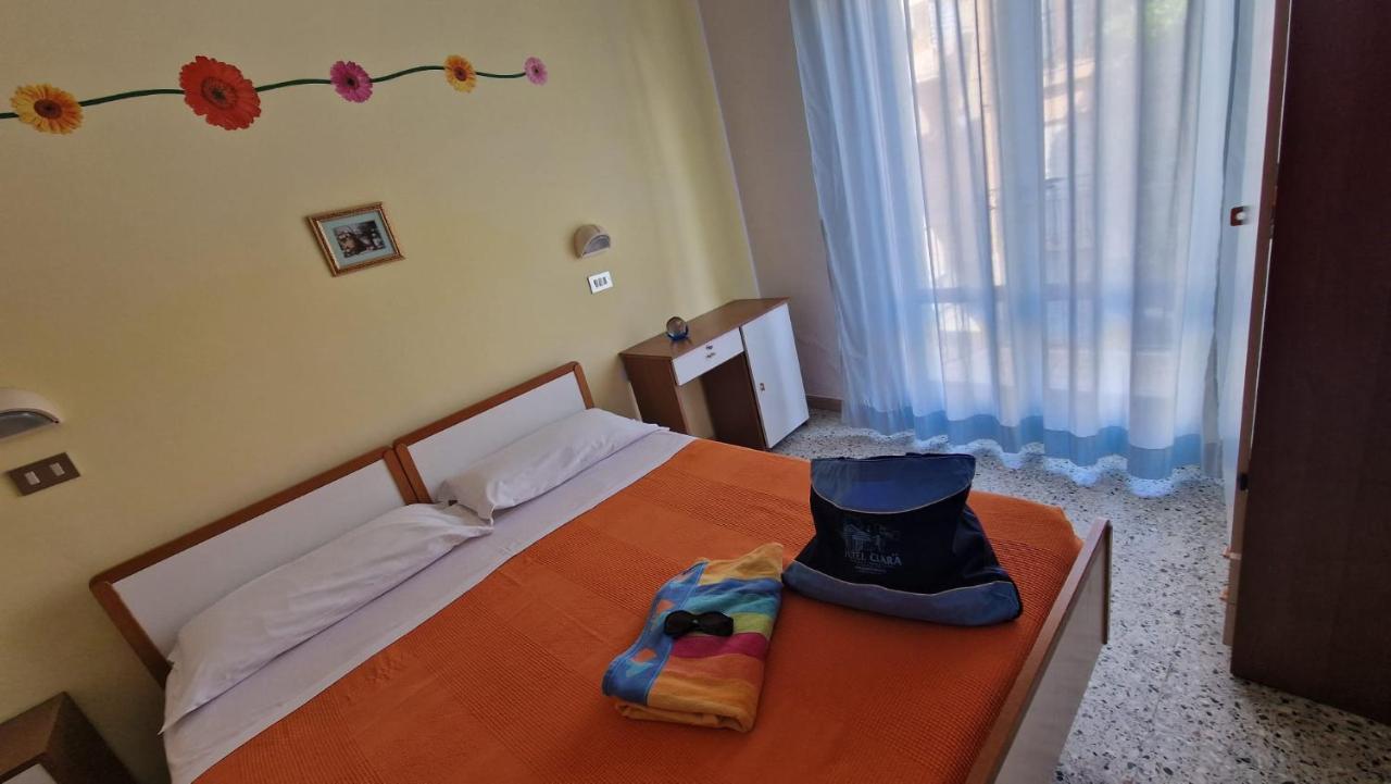Hotel Clara Rimini Esterno foto