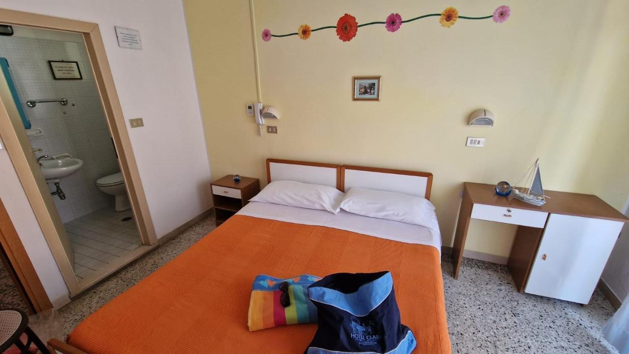 Hotel Clara Rimini Esterno foto