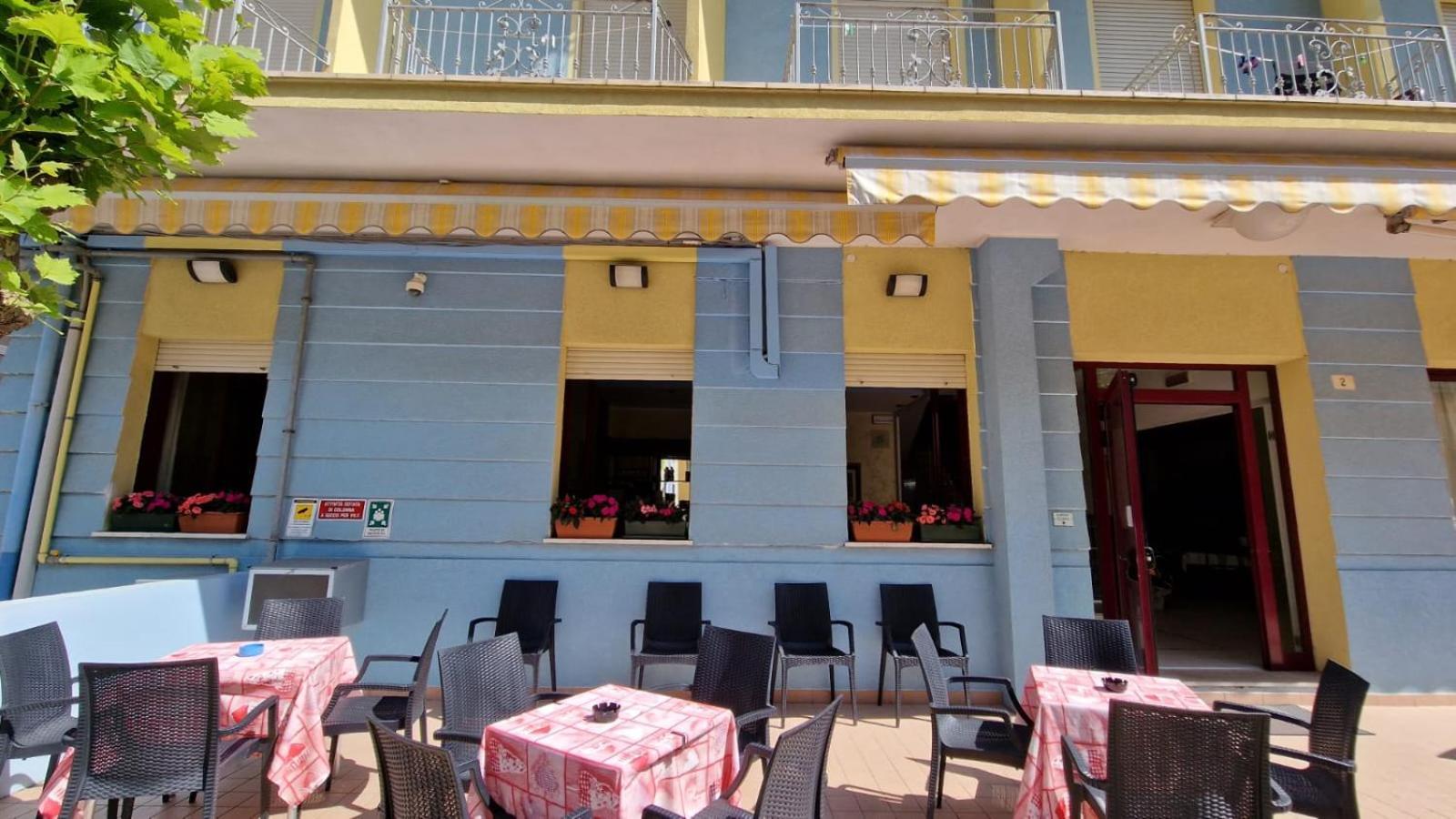 Hotel Clara Rimini Esterno foto
